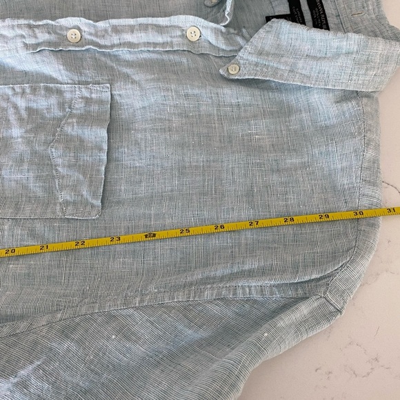 Banana Republic Men's Light Blue Casual Button-Down Shirt - Picture 6 of 6